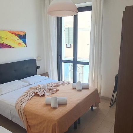 Hotel Vela Azzurra Ріміні Екстер'єр фото