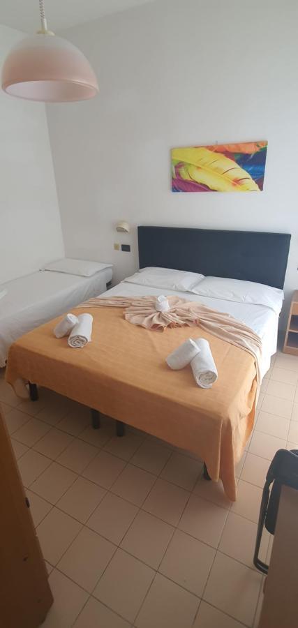 Hotel Vela Azzurra Ріміні Екстер'єр фото