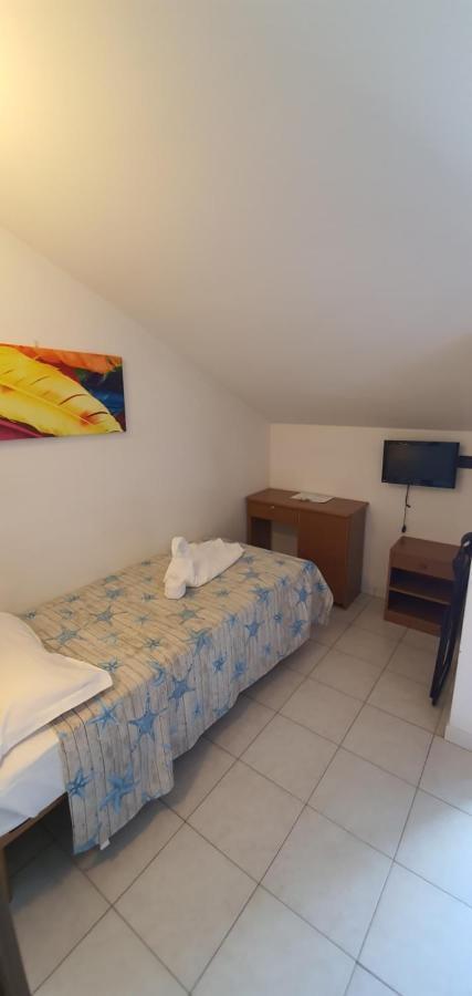Hotel Vela Azzurra Ріміні Екстер'єр фото